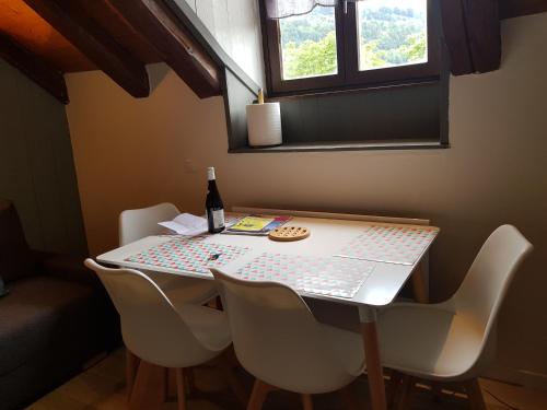 Studio Duplex Place de la Grenette in Sallanches
