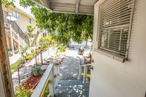 2621 Estero Blvd - image 7