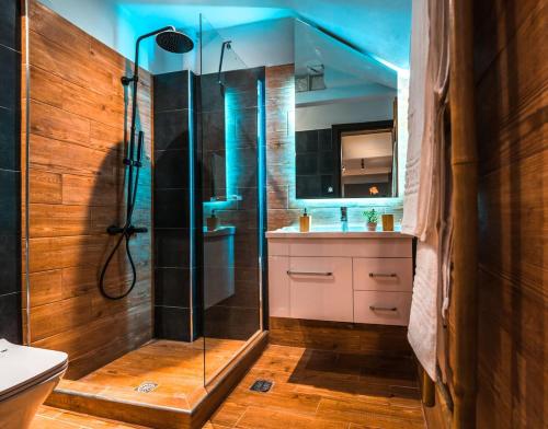 NOHO Boutique , premium living Dikeou 8 2