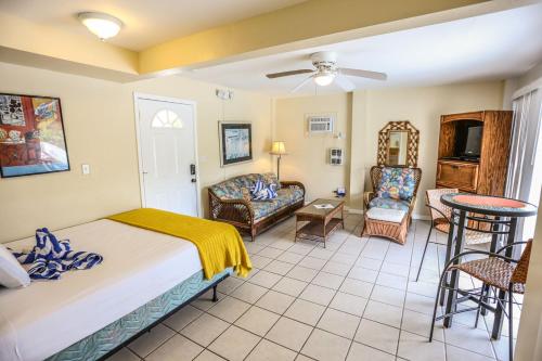 106 Tropical Shores #1 - image 5