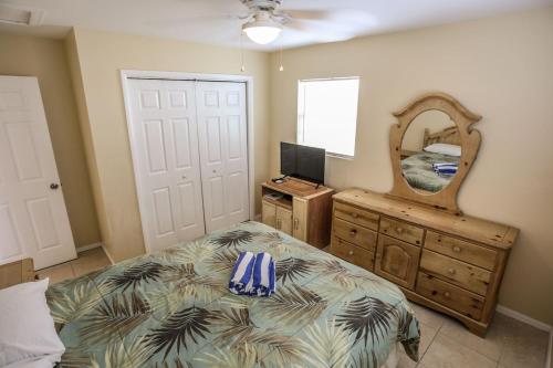 106 Tropical Shores #4 - image 8