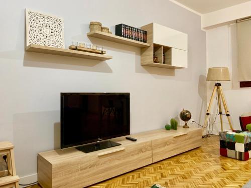  Nika House in Toledo