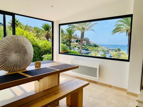 Maison en front de mer sur la plage de portissol - Location saisonnière - Sanary-sur-Mer