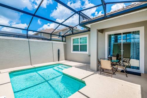 4991 Windermere Luxury Villa at Storey Lake - image 7