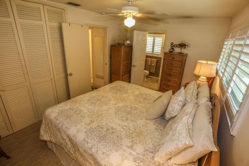 5155 Williams Dr. - M - image 2