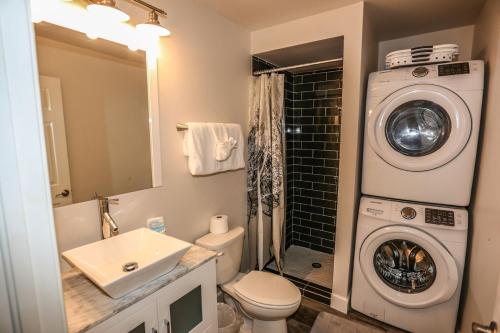 171 Flamingo Str. - M - image 8