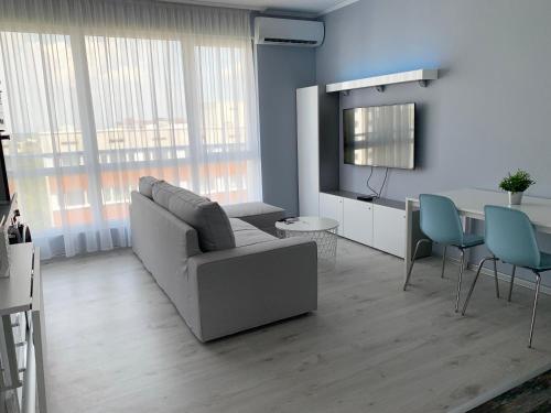 Blue Laguna private parking & 2 bedrooms