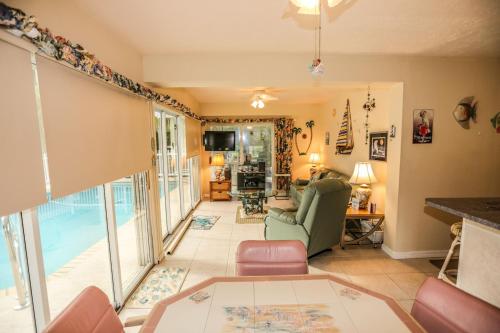 21088 St. Peters Dr. - M - image 8