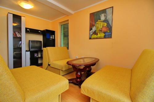 Tara lake apartments - image 2