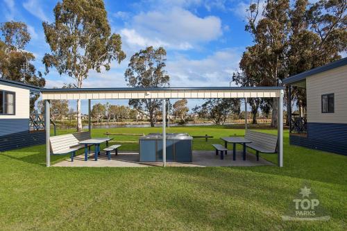 Horsham Riverside Caravan Park in هورشام