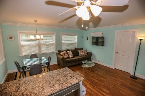203 Fairweather Villa A - image 9