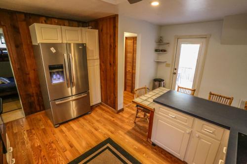 210 Miramar - image 2