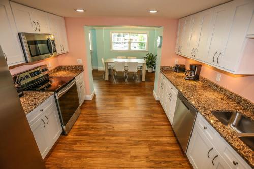 203 Fairweather Villa C - main image