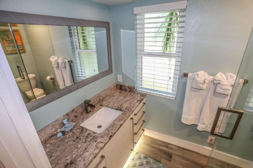 4230 Estero Blvd. - image 9