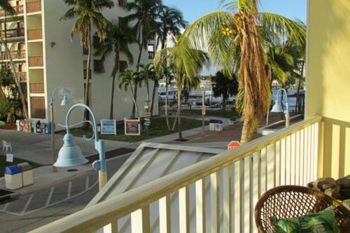 Harbor House 205 - image 4