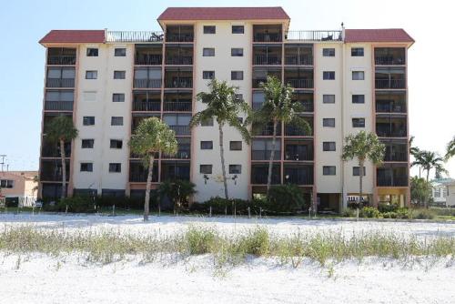 Cane Palm Beach Club 704 - main image