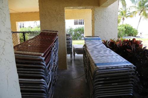 Cane Palm Beach Club 704 - image 8