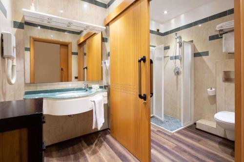 Best Western Maison B Hotel - image 6