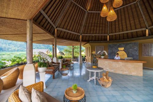 Lobby, Wapa di Ume Sidemen in Sidemen