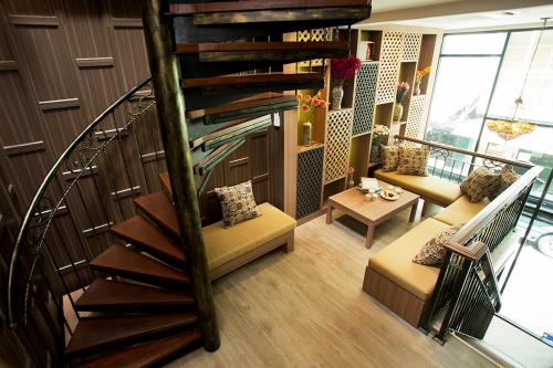GHEE GELATO HOUSE 2