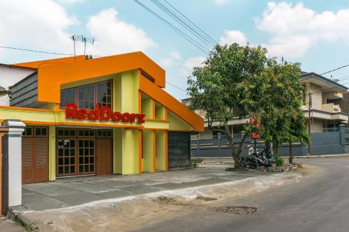 Foto - RedDoorz near Universitas Widyagama Malang