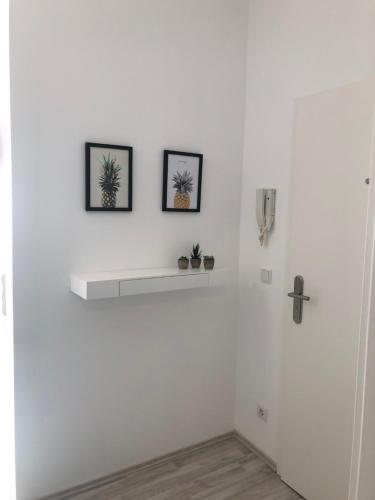 Studio Apartment image 10