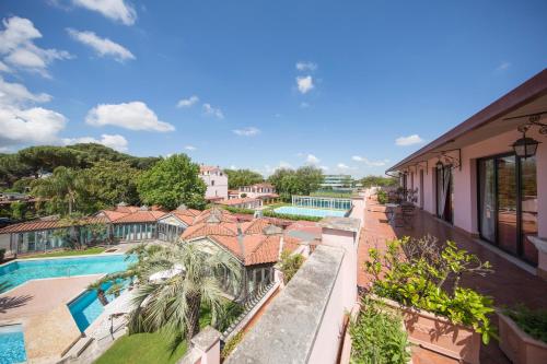 Mancini Park Hotel - image 5