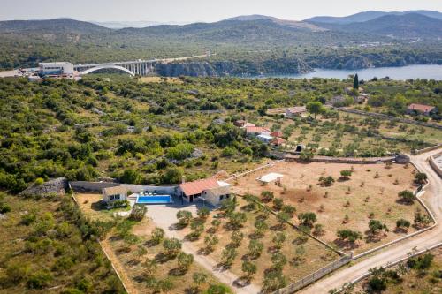 Šibenik Mara-Ana with outdoor swimming poll