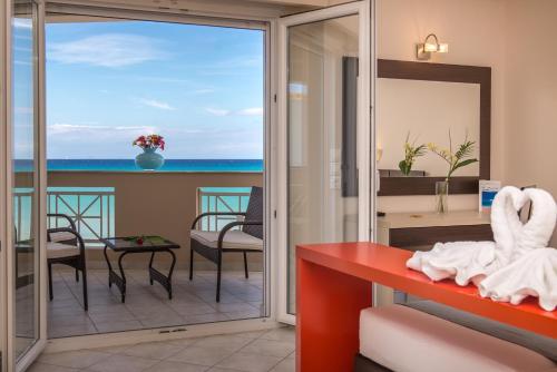 Deluxe Double or Twin Room with Panoramic Sea View