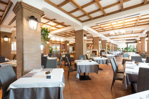 Hotel Bologna Airport - image 8
