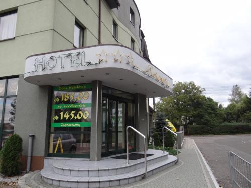 ทางเข้า, Hotel Restauracja Kinga in ดาบรูฟกา มาลา