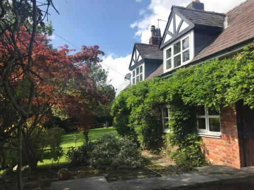 Rylands Farm Guest House - Wilmslow