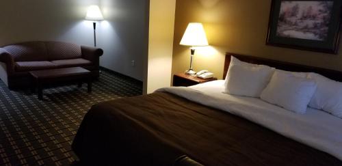 FairBridge Inn & Suites Batavia-Darien Amusement Park