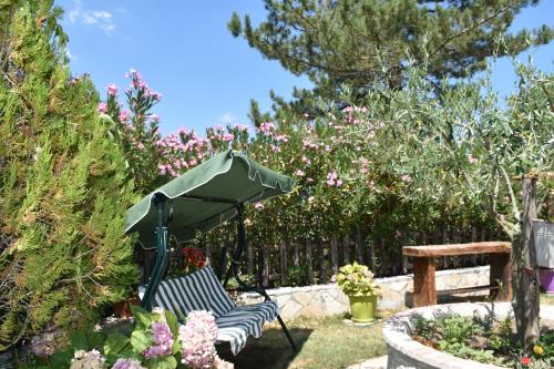 Skats, B&B NEL VERDE in Montesano sulla Marcellana