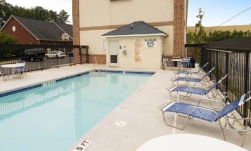 Garden Inn Hotel – Union City, GA
