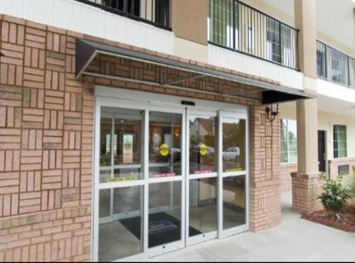Garden Inn Hotel – Union City, GA