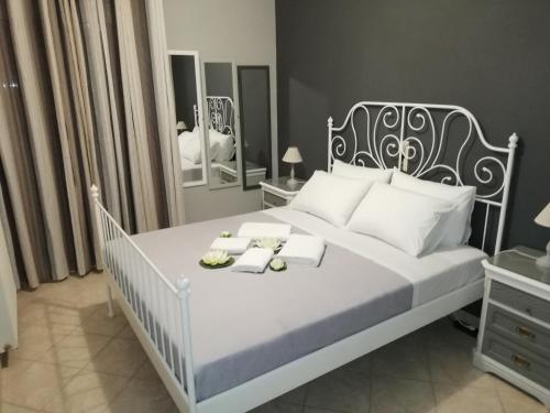  JOYFUL HOLIDAYS APARTMENT IN CRETE in Mastambás