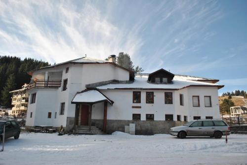 Ieeja, Kris Guesthouse in Stoykite
