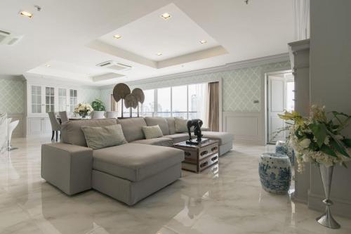 Luxury Penthouse on lower Sukhumvit Area. Luxury Penthouse on lower Sukhumvit Area.