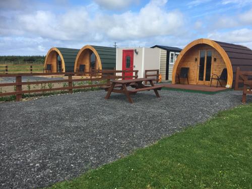 Emlagh, Self Catering Glamping Pods