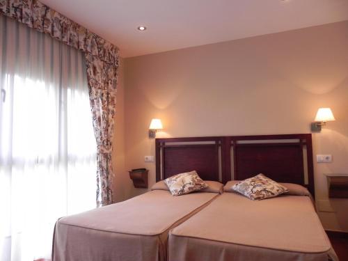 皮諾斯旅館 (Hospederia Los Pinos) in 利亞內斯