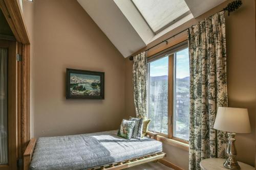Pines 2058 - image 3