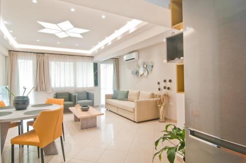 Home pleasure project, Ateny