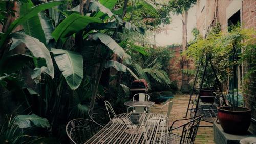 เดอะ นันเนอรี แอคคอมมอเดชั่น (The Nunnery Accommodation) near โรงละคร พรินซ์เซส