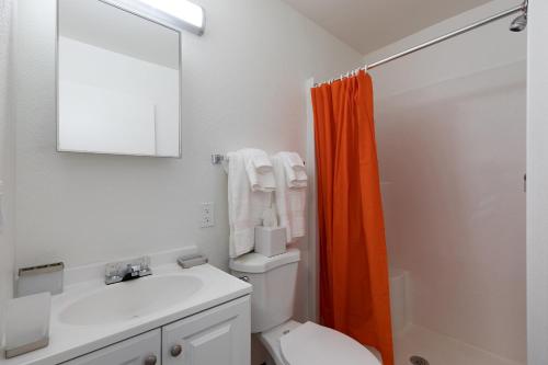 Siegel Select Tucson - image 4