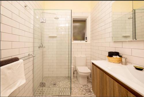 ブレントウッド アコモディション ヒールズヴィル