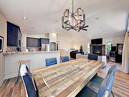 New Listing! Upscale Retreat W/ Hot Tub & Fireplace Home - image 12