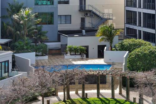 Enormous Two Bedroom Penthouse Apartment - Free Parking!