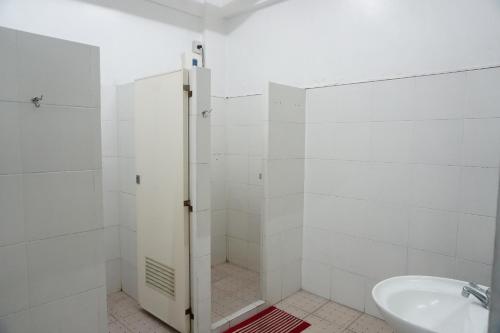 Bed in Gemengde Slaapzaal met 4 Bedden (Bed in 4-Bed Mixed Dormitory Room)