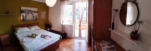 Apartment The Royal Square - image 2